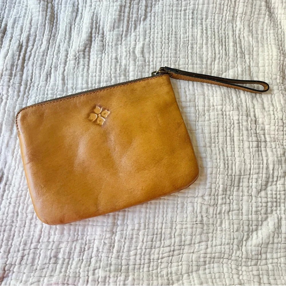 Patricia Nash Camel Tan Tooled Leather Cassini Embossed Floral Zipper Pouch
